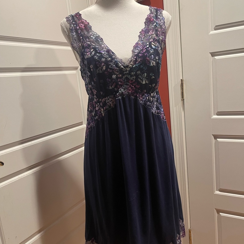 Soma Stunning Blue and Purple Lace Babydoll Mini nightgown size medium